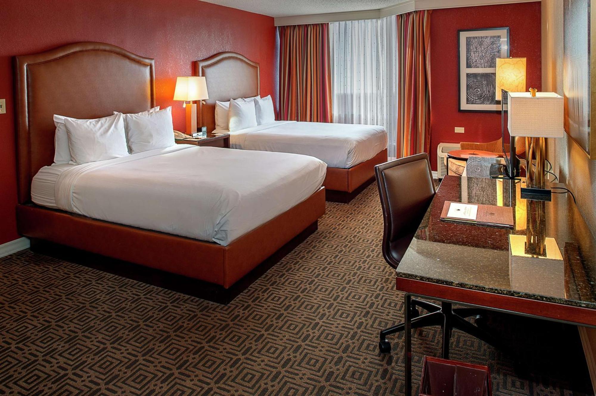 Doubletree By Hilton Hotel St. Louis - Честърфийлд Екстериор снимка