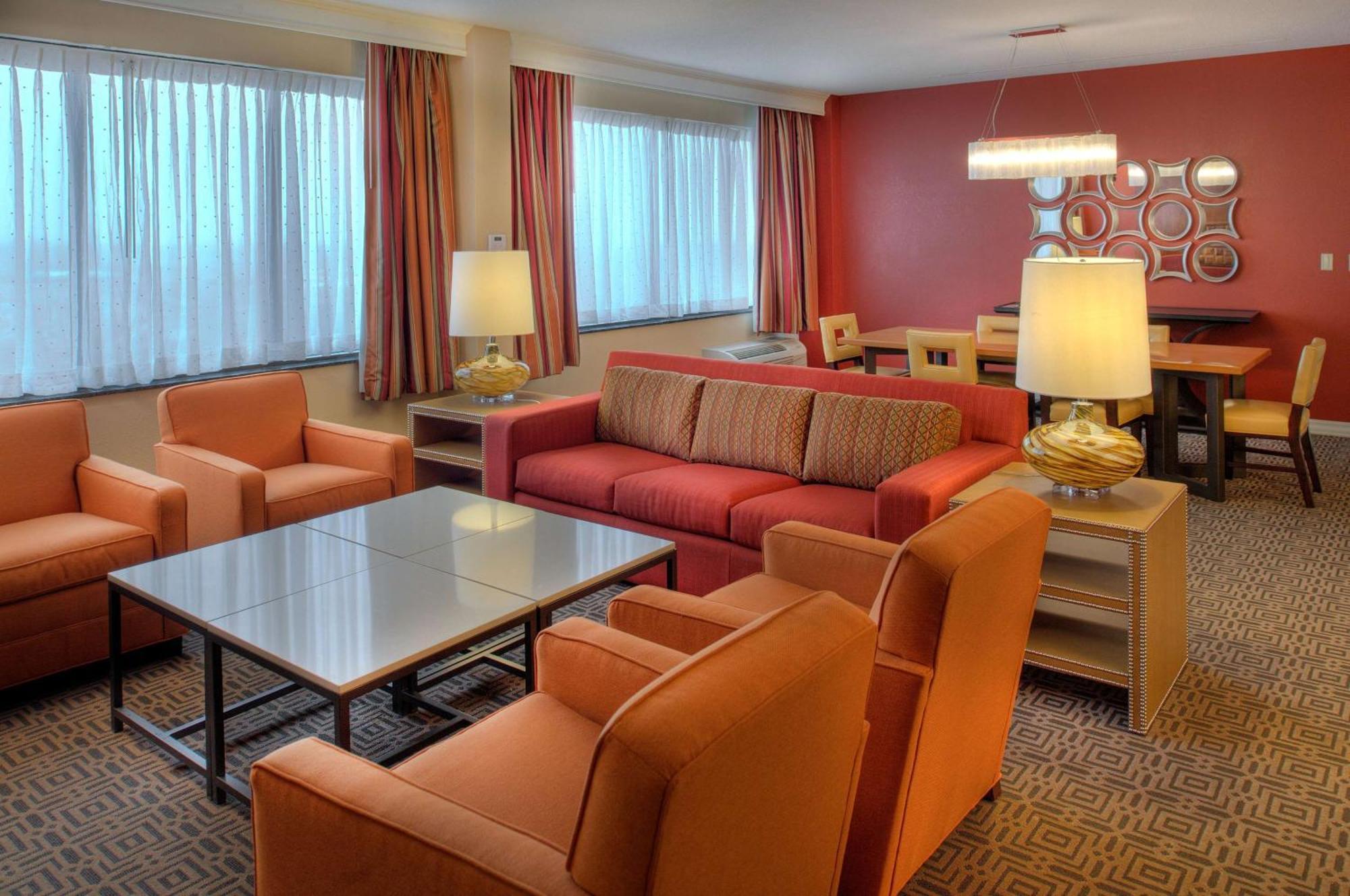 Doubletree By Hilton Hotel St. Louis - Честърфийлд Екстериор снимка