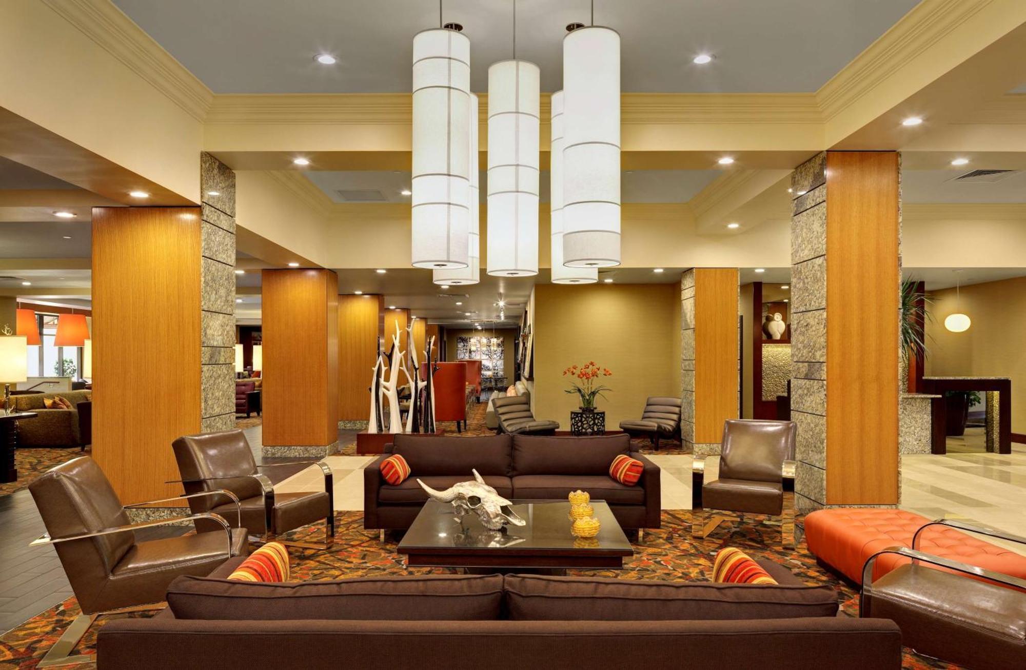 Doubletree By Hilton Hotel St. Louis - Честърфийлд Екстериор снимка