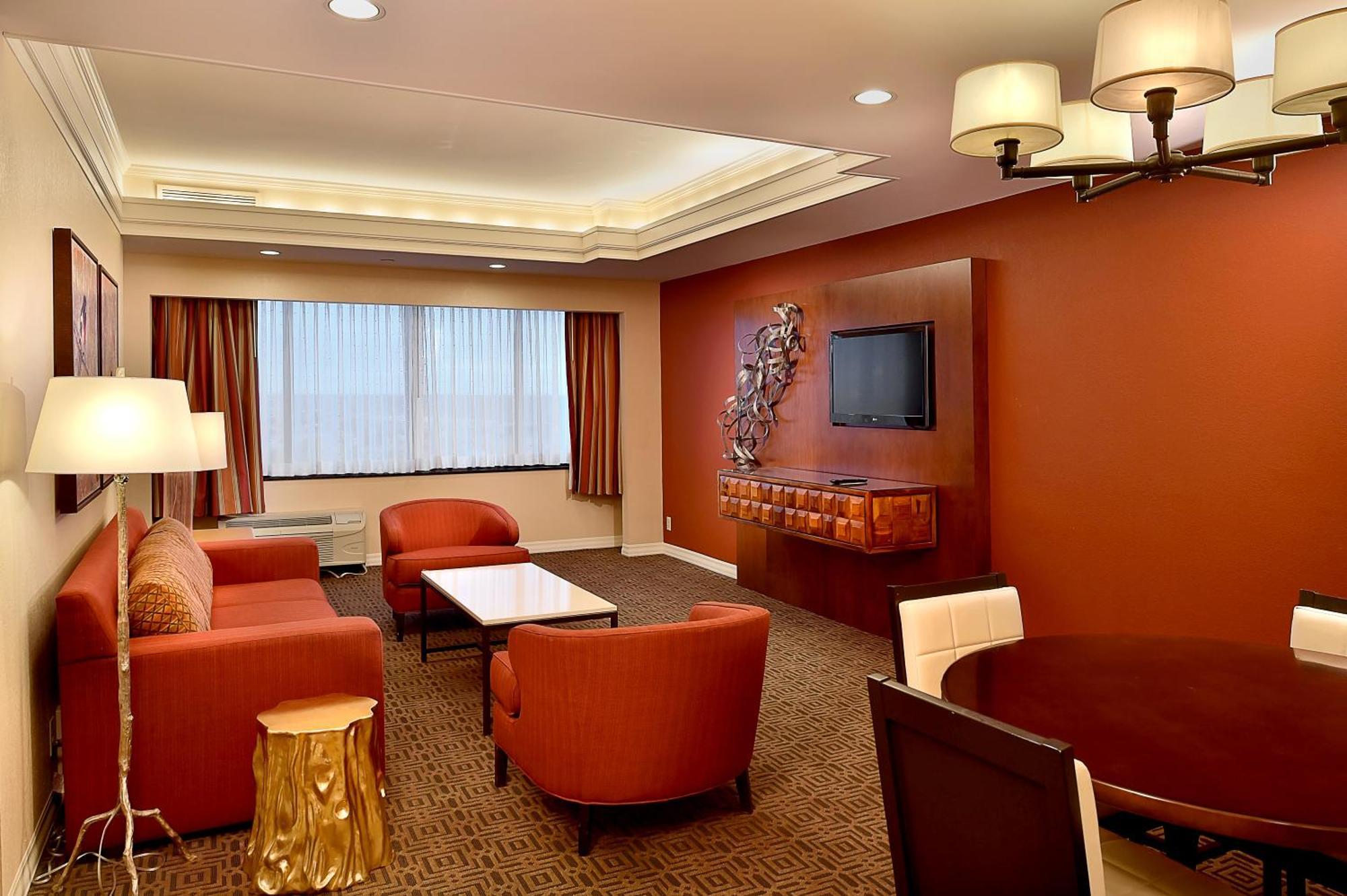 Doubletree By Hilton Hotel St. Louis - Честърфийлд Екстериор снимка